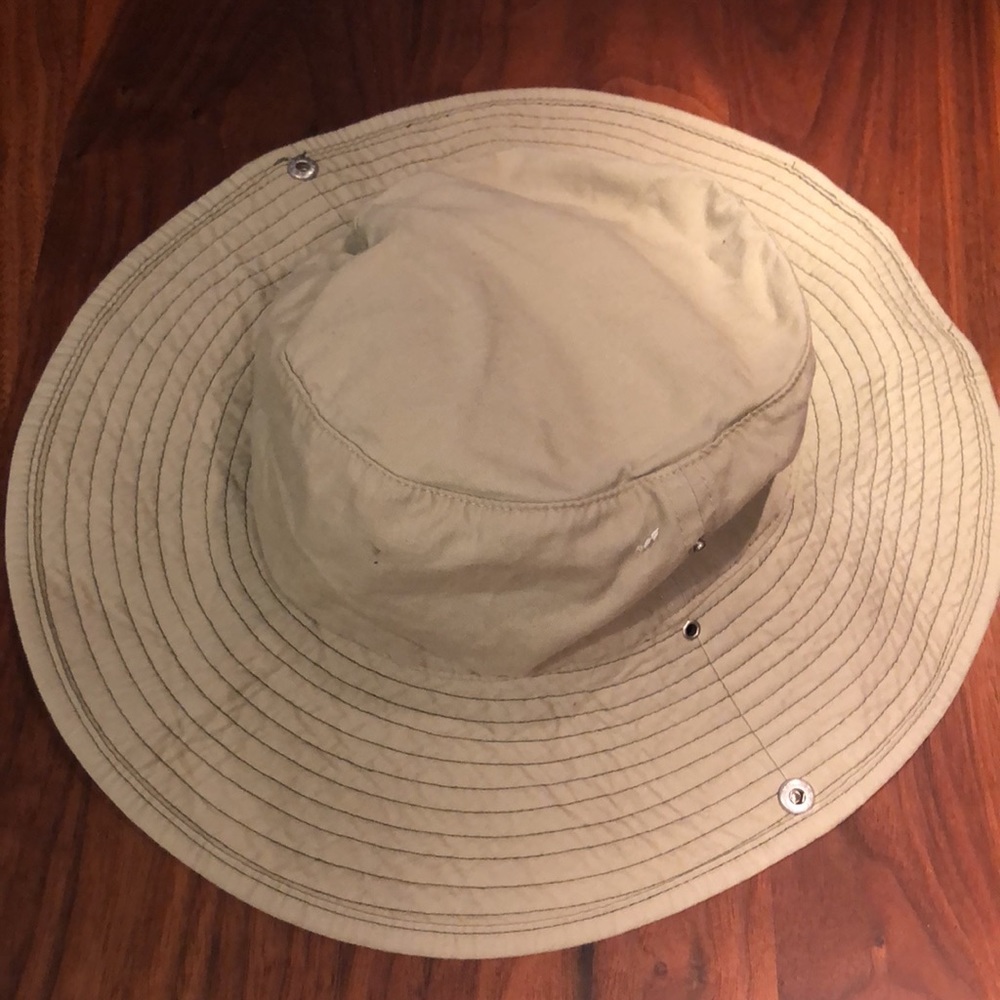 GAP Vintage 1990s Woman’s Bucket Hat